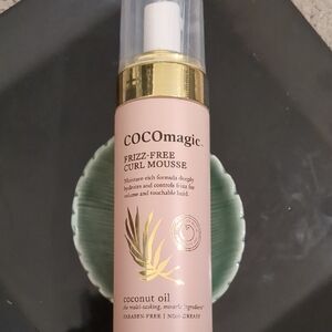 Frizz-Free Curl Mousse